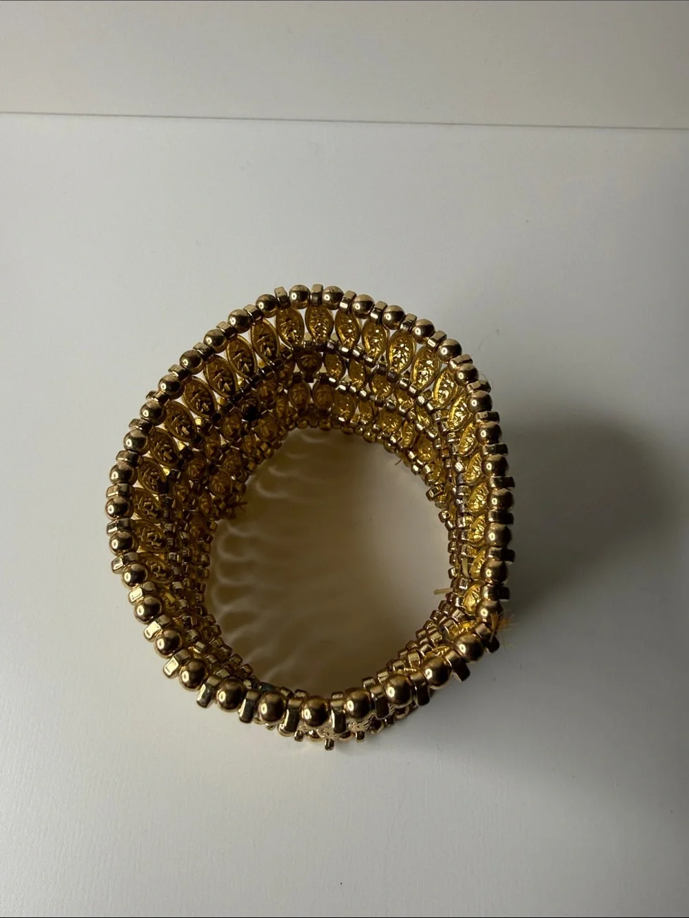 Stunning vintage Gold tone Stretch Cuff Bracelet statement cleopatra style